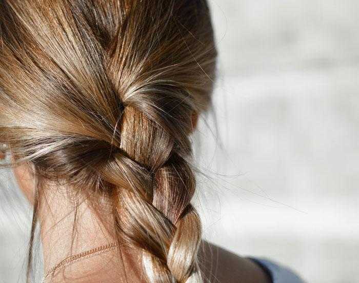 Тусклые и ломкие: 6 ошибок в уходе за волосами